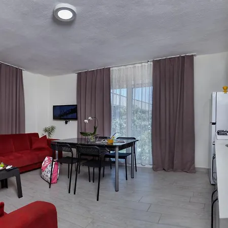 Hotel apartamentowy Palmiyem *